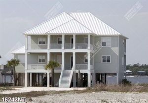 Tranh ngôi nhà màu trắng