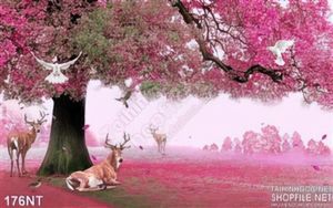 Tranh khu rừng màu hồng