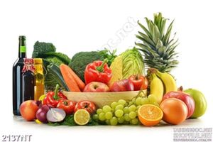 Tranh ngũ quả bên rượu treo tường