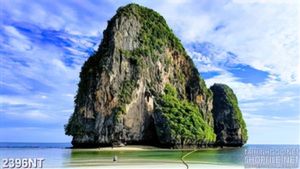 Tranh hòn đảo nhỏ trên biển