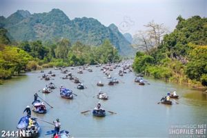 Tranh hội đua thuyền