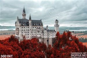 Tranh lâu đài trắng nằm giữa rừng lá đỏ