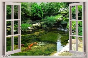 Tranh cửa sổ và hồ cá Koi