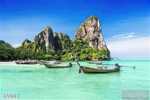 Tranh hòn đảo xanh trên biển