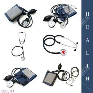 Tranh dụng cụ khám bênh của bác sỹ