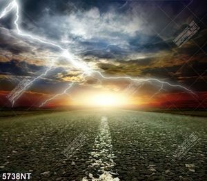 Tranh bầu trời sấm sét