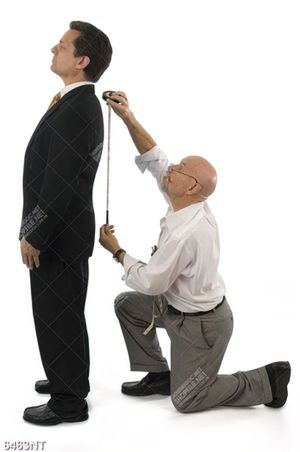 Tranh thợ đo may vest