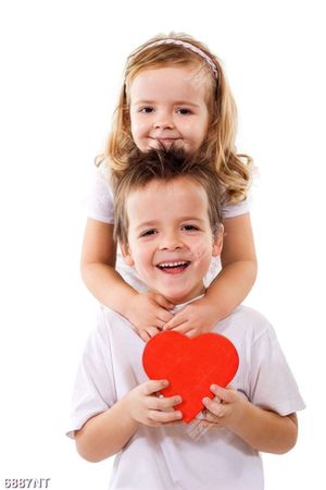Tranh cô bé và cậu bé