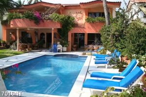 Tranh hồ bơi đẹp 7016NT