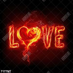 Tranh Love lửa đỏ