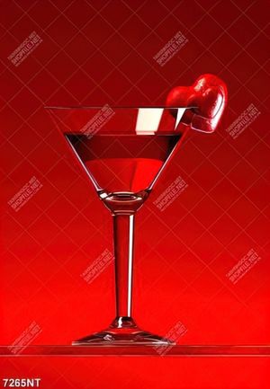 Tranh ly coktail