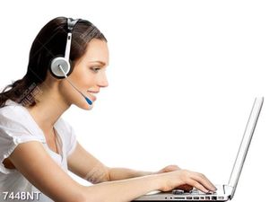 Tranh cô gái làm việc 7448NT