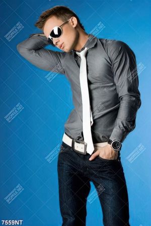 Tranh chàng trai trẻ 7559NT
