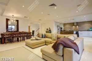 Tranh căn phòng đẹp 7750NT