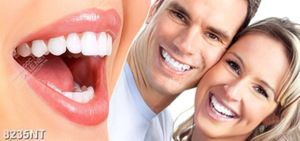 Tranh hàm răng sứ trắng 8235NT