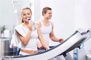 Tranh tập luyện thể thao 8927NT