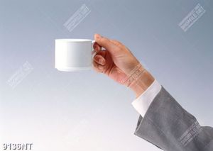Tranh tay cầm tách cà phê