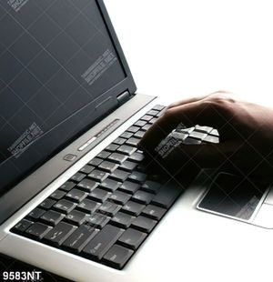 Tranh máy tính laptop 9583NT