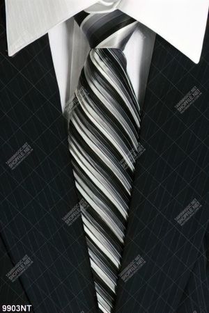 Tranh bộ vest