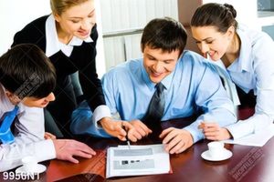 Tranh bàn luận công việc
