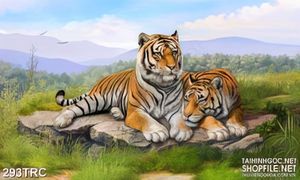 Tranh in uv đàn hổ trên cánh rừng xanh