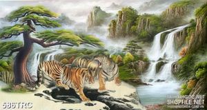 Tranh ngũ hổ quần hùng in gạch men trang trí