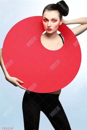 Tranh cô người mẫu