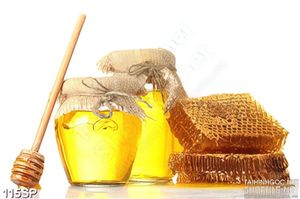 Tranh honey moon in uv spa