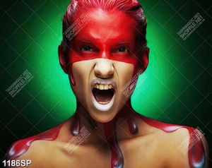 Tranh người mẫu makeup nghệ thuật treo spa