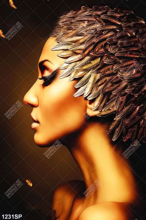 Tranh người mẫu make up và mái tóc ấn tượng treo spa