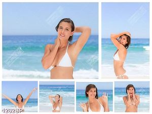 Tranh bộ ghép người mẫu bikini tạo dáng bên bãi biển