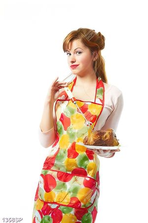Tranh cô gái trẻ với đĩa gà nướng hấp dẫn trên tay