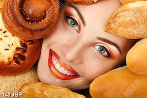 Tranh gương mặt cô gái