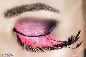 Tranh đôi mắt make up nghệ thuật treo spa