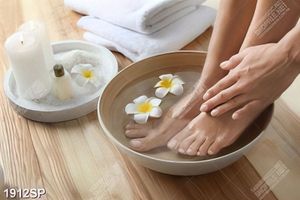 Tranh spa ngâm chân thư giãn