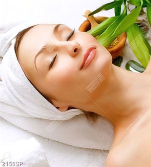 Tranh gương mặt đẹp