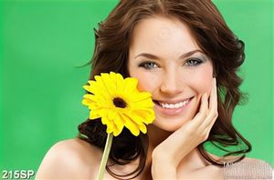 Tranh spa cô gái và làn da đẹp