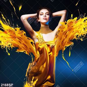 Tranh cô gái mặc váy vàng nghệ thuật treo tường spa