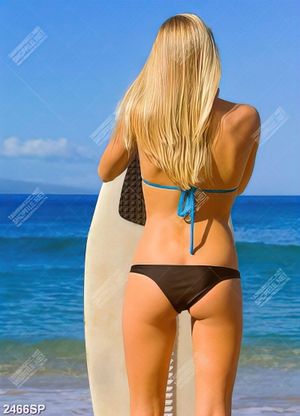 Tranh spa người đẹp cầm ván lướt sóng