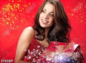 Tranh spa cô gái cầm hộp quà đỏ