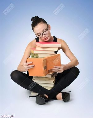Tranh cô gái bên chồng sách