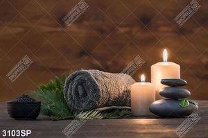 Tranh ngọn nến bên chiếc khăn cuộn tròn treo tường spa