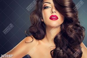 Tranh người đẹp với mái tóc uốn bồng bềnh treo tường spa
