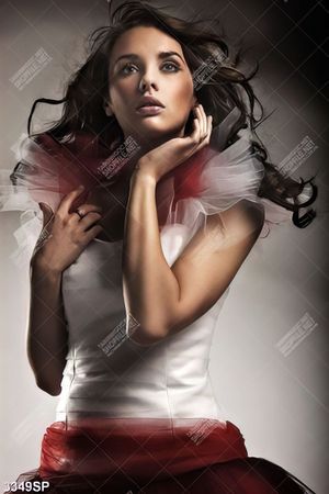 Tranh nghệ thuật cô gái xinh đẹp