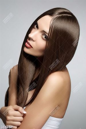 Tranh người đẹp với gương mặt gợi cảm