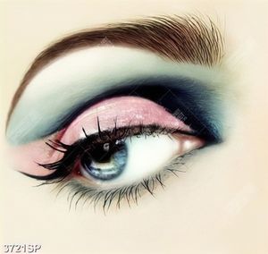 Tranh đôi mắt make up nghệ thuật