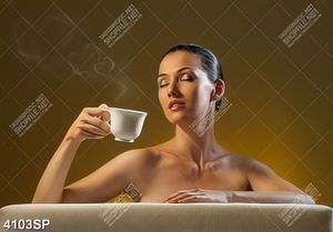 Tranh người đẹp gợi cảm treo tường spa