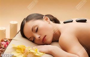 Tranh gương mặt đẹp