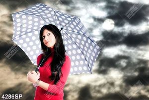Tranh người mẫu tóc vàng chất lượng cao
