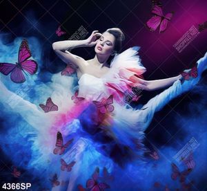 Tranh nghệ thuật người đẹp và bướm hồng